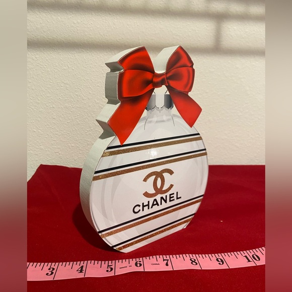 CC Ornament Table Top Decor - Picture 2 of 2